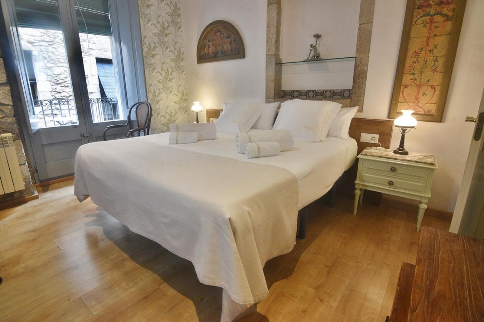 Double Room with Private Bathroom,1619762672:JPEG